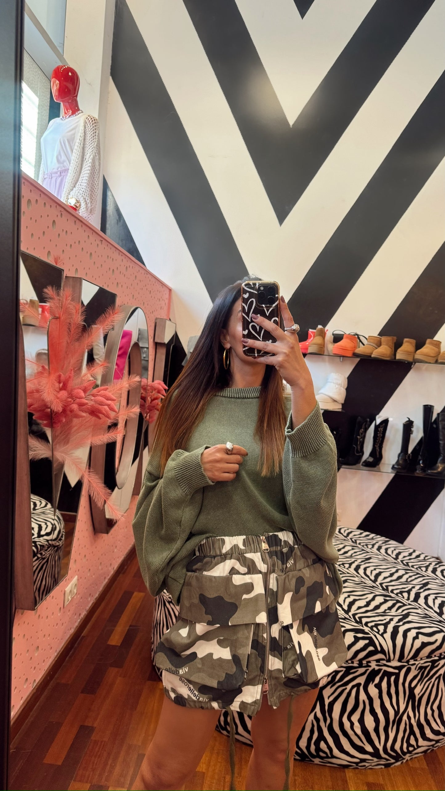 Skirt/Saia VDR