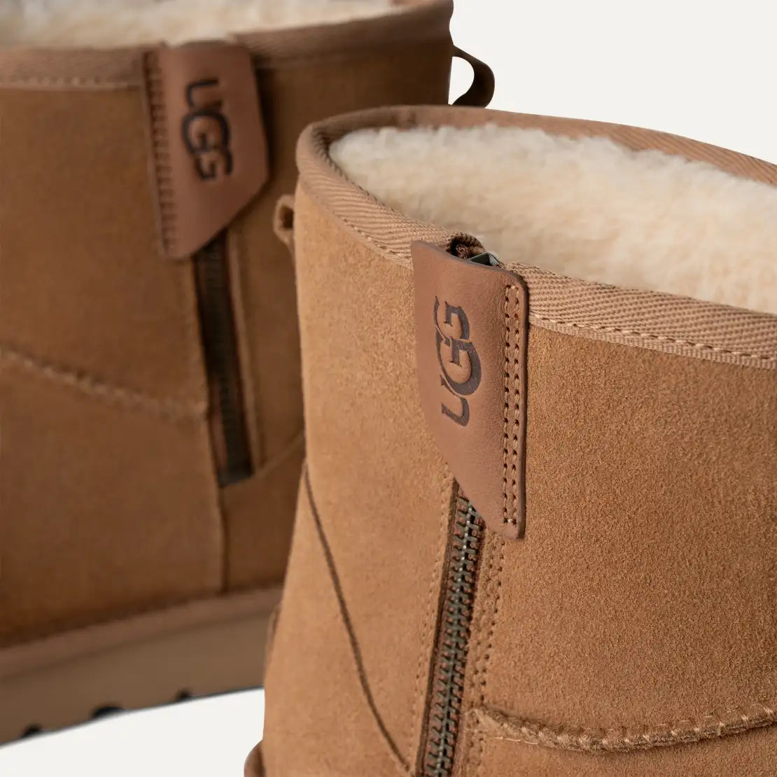 Classic Mini Bailey Zip UGG