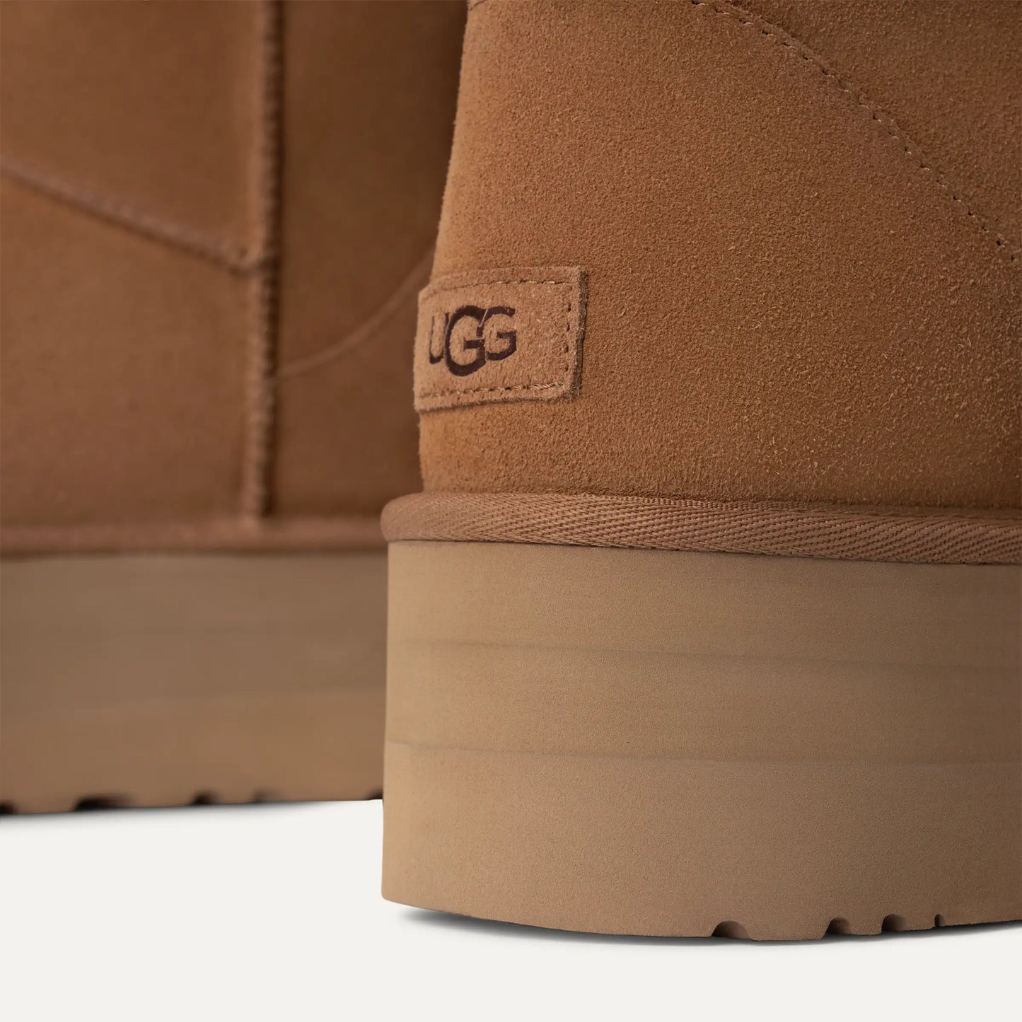UGG PLATAFORMA MINI