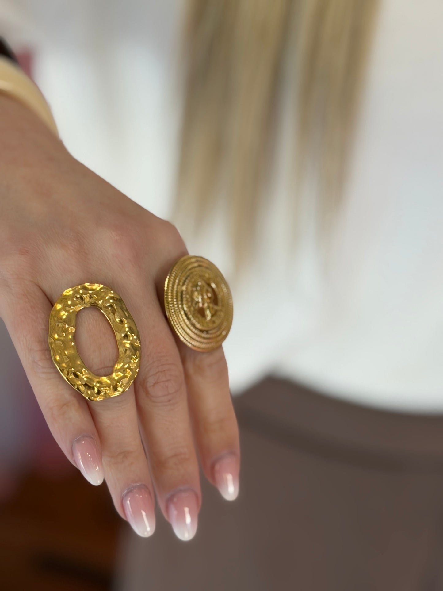 Anel Oval Dourado