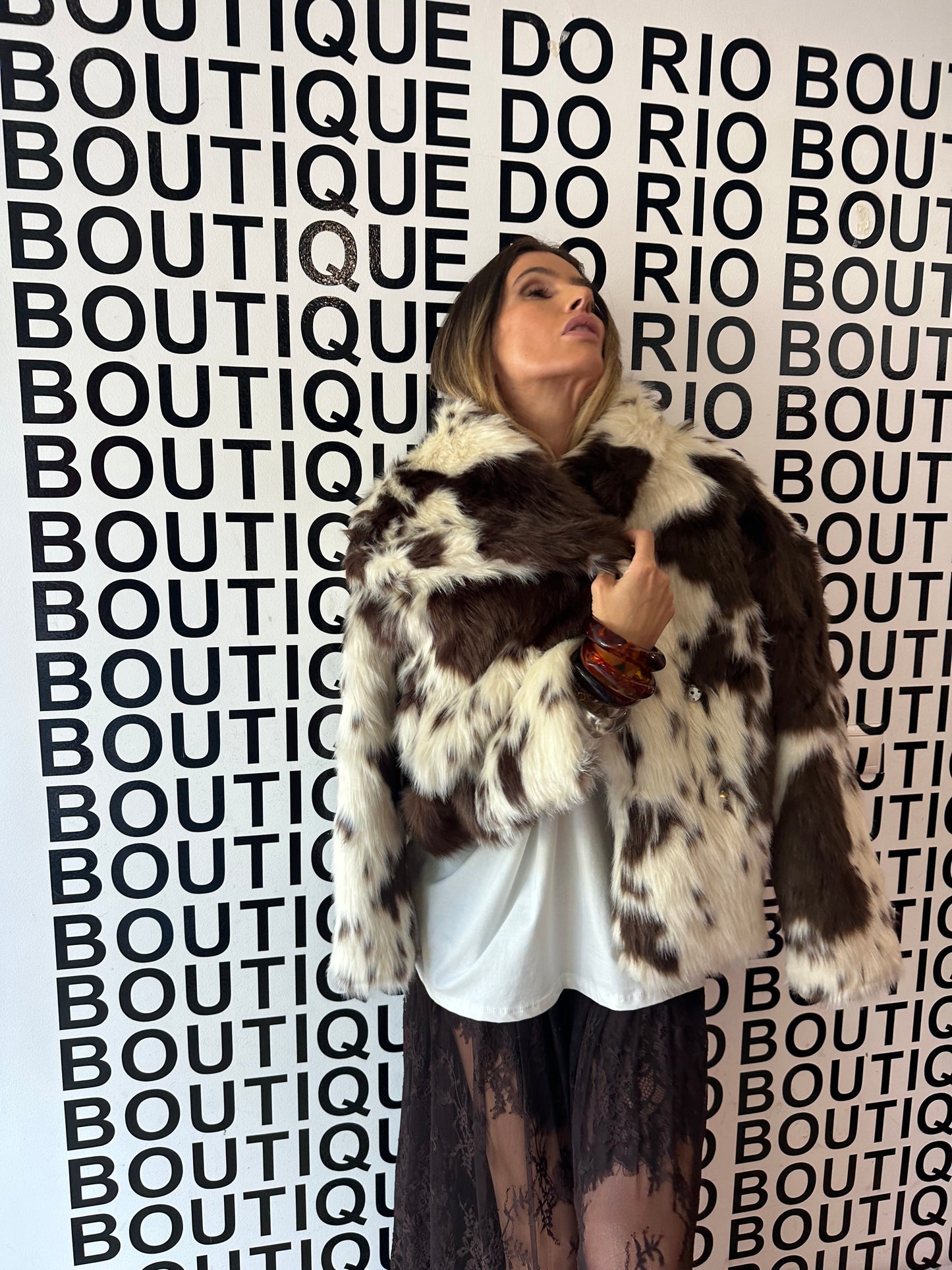 Casaco Castanho e Branco